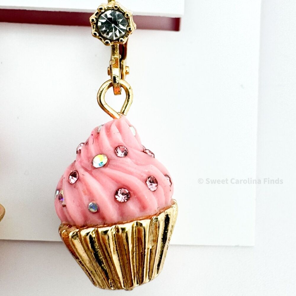 Betsey Johnson Cupcake Mixer Earrings Gold Tone Babycakes Baker Cake Gift NEW - Picture 3 of 7